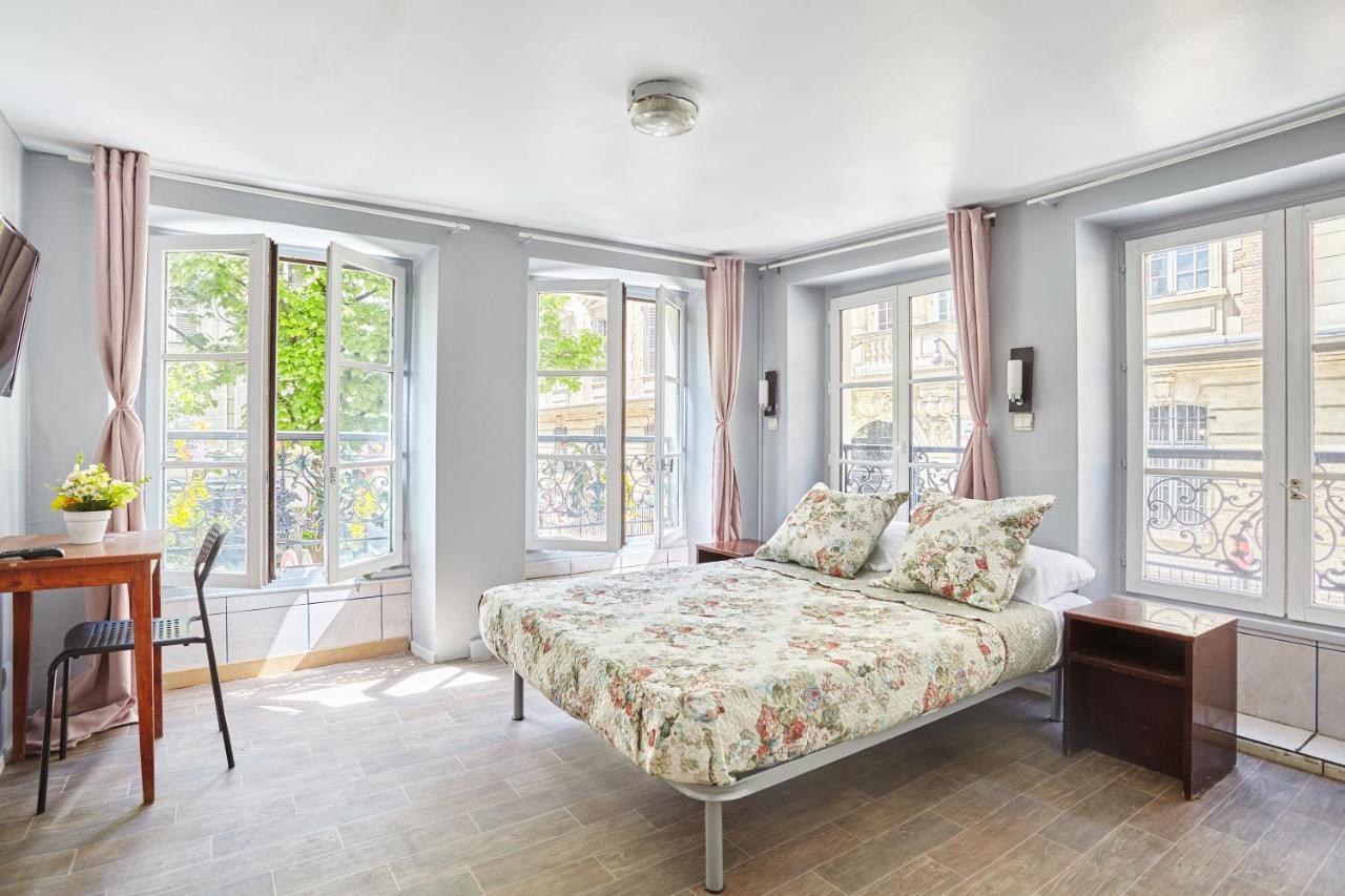 Le Petit Borda Hotel Paris Exterior photo